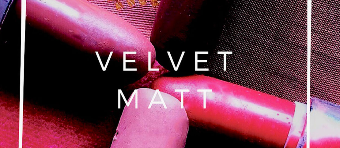 Swatch rossetto opaco: Velvet Matt di Free Age