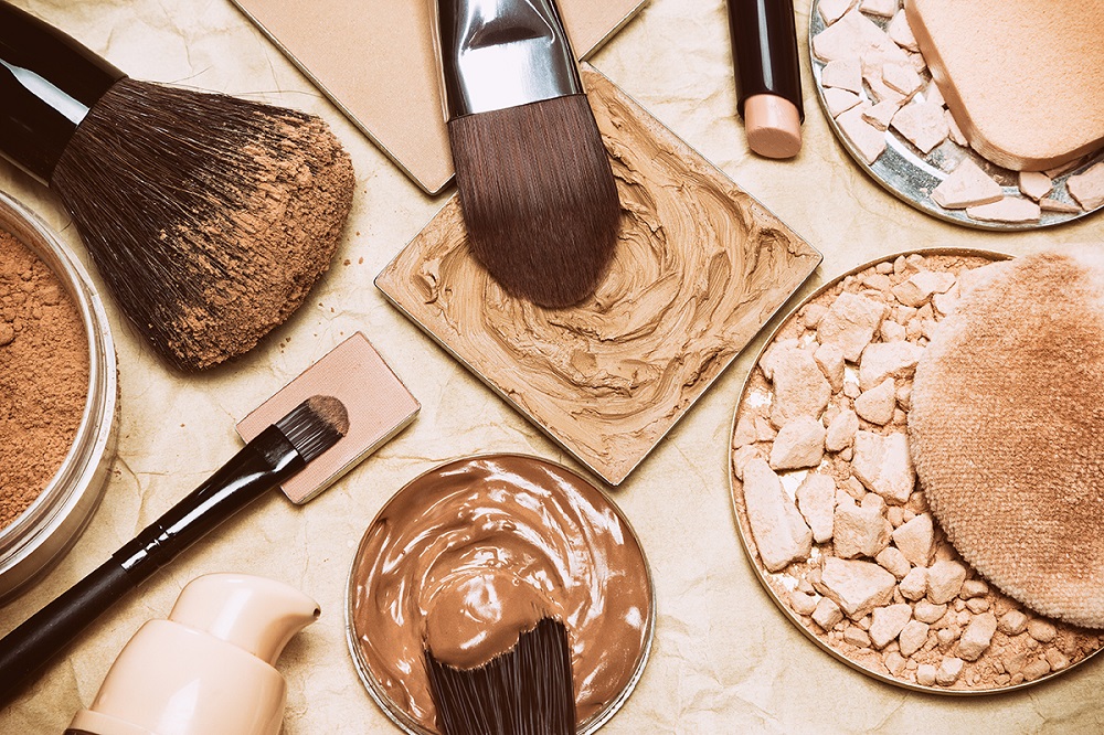 base trucco pelle grassa