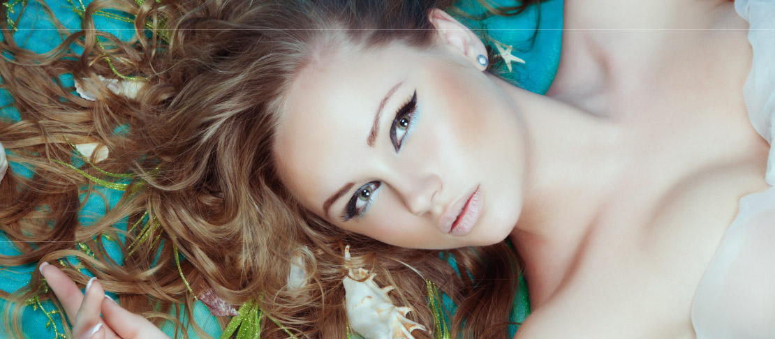 Siren Skin Makeup: Incanta con il Look Glossato del momento
